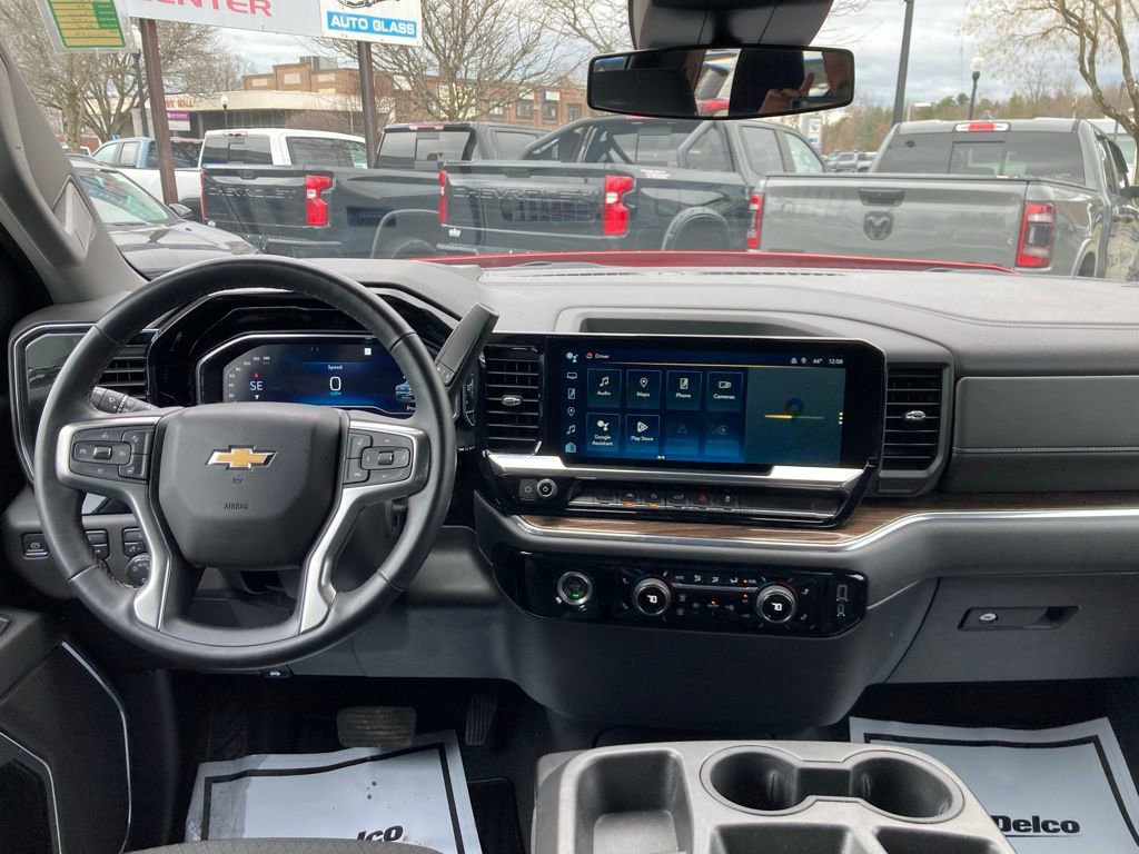 Used 2023 Chevrolet Silverado 1500 LT AWD/4WD image 11