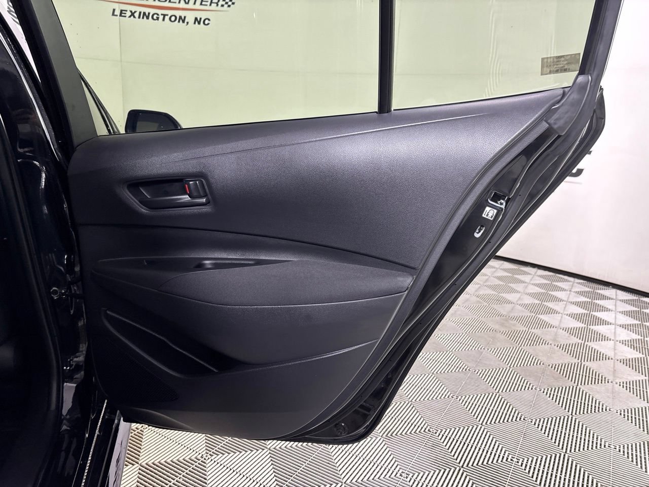 Used 2024 Toyota Corolla LE FWD image 26