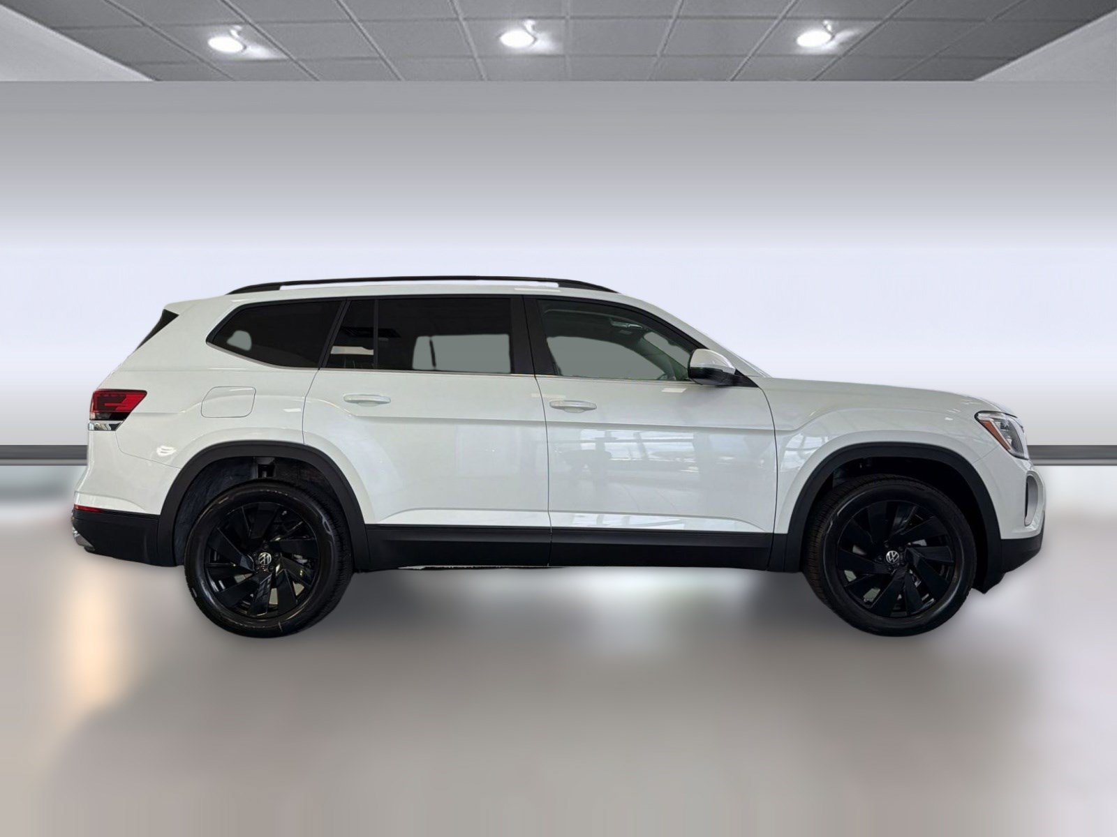 New 2026 Volkswagen Atlas SE FWD image 8