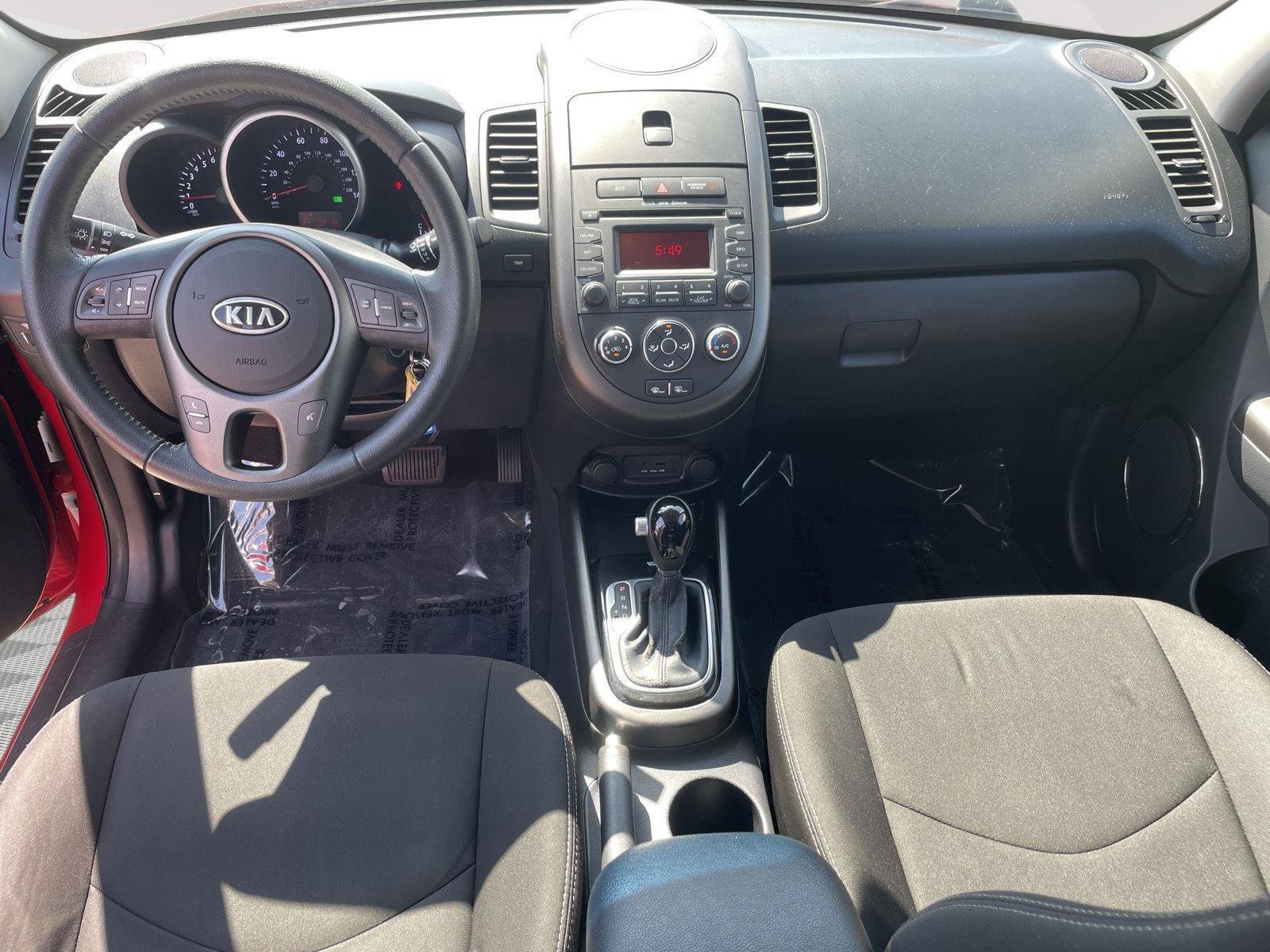 Used 2012 Kia Soul + FWD image 17