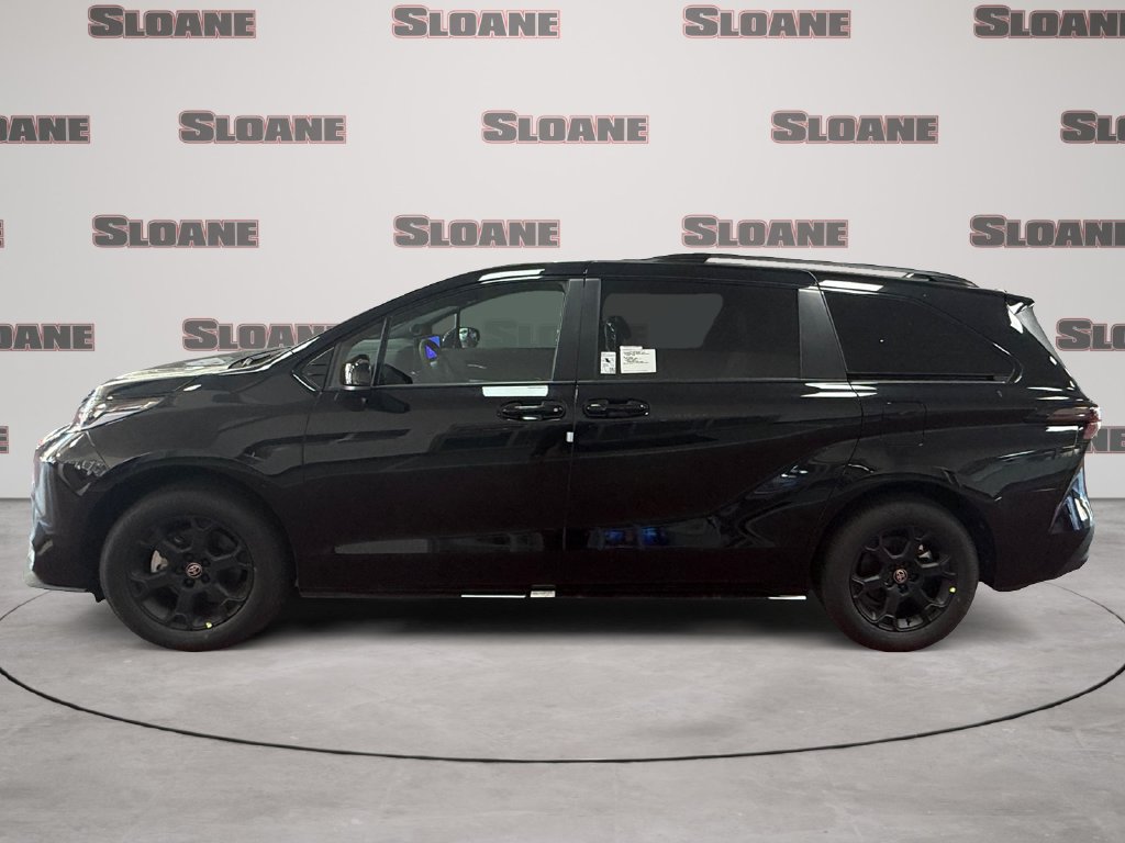 New 2026 Toyota Sienna XLE Woodland Edition AWD/4WD image 2