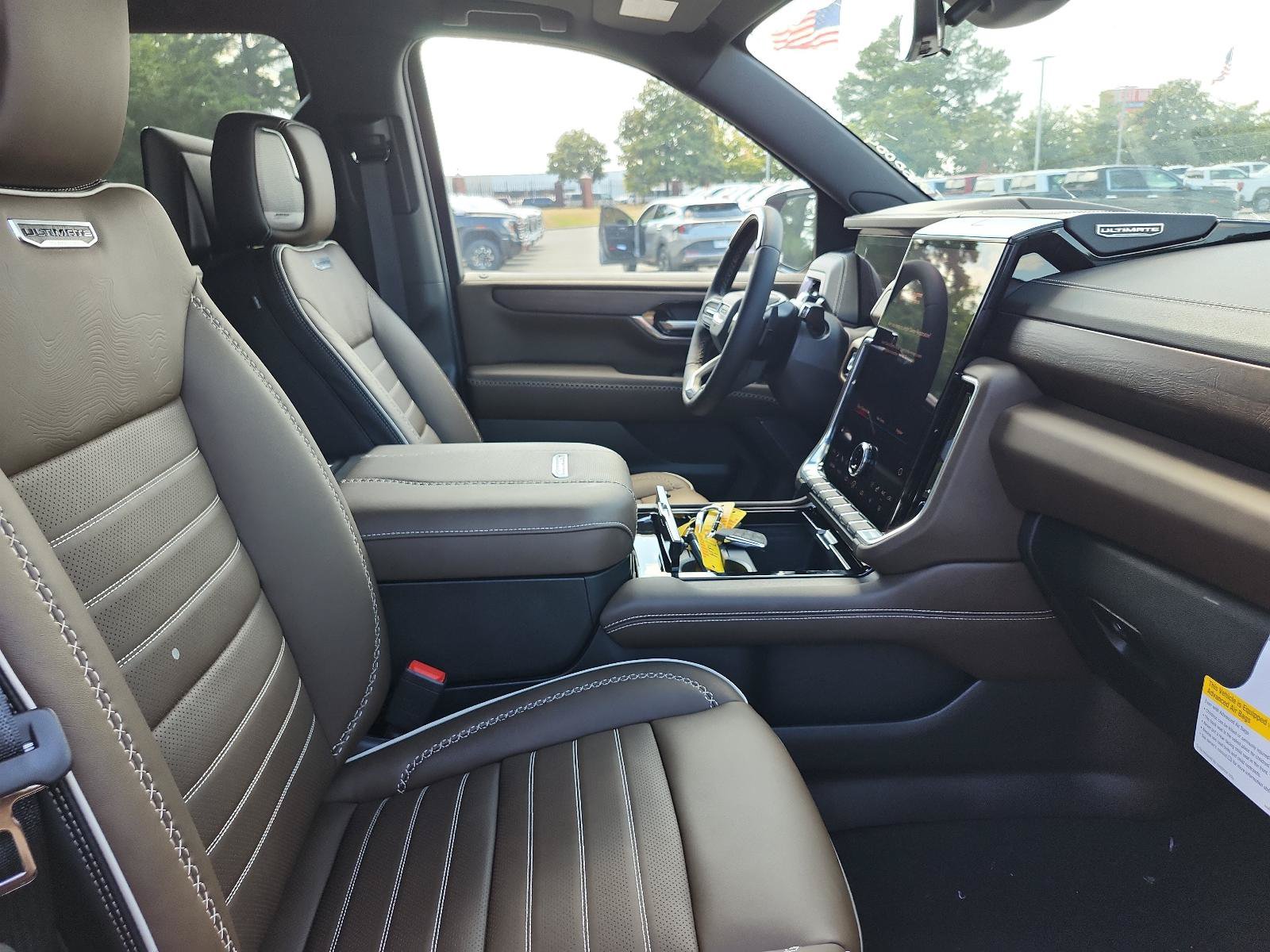 New 2026 GMC Yukon XL Denali Ultimate AWD/4WD image 6