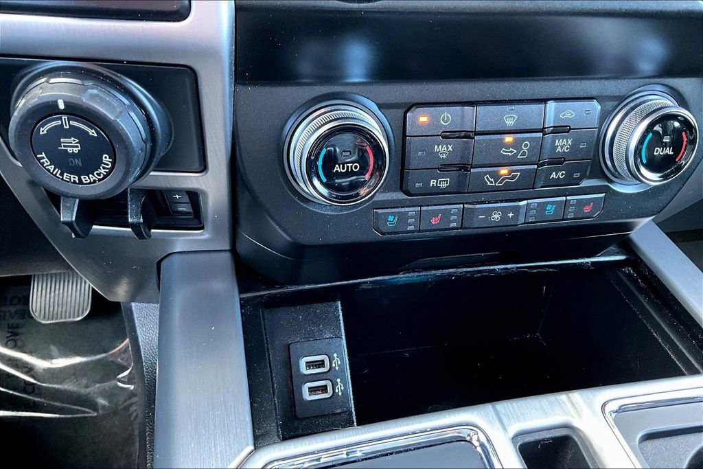 Used 2019 Ford F150 Platinum w/ Equipment Group 701A Luxury image 24