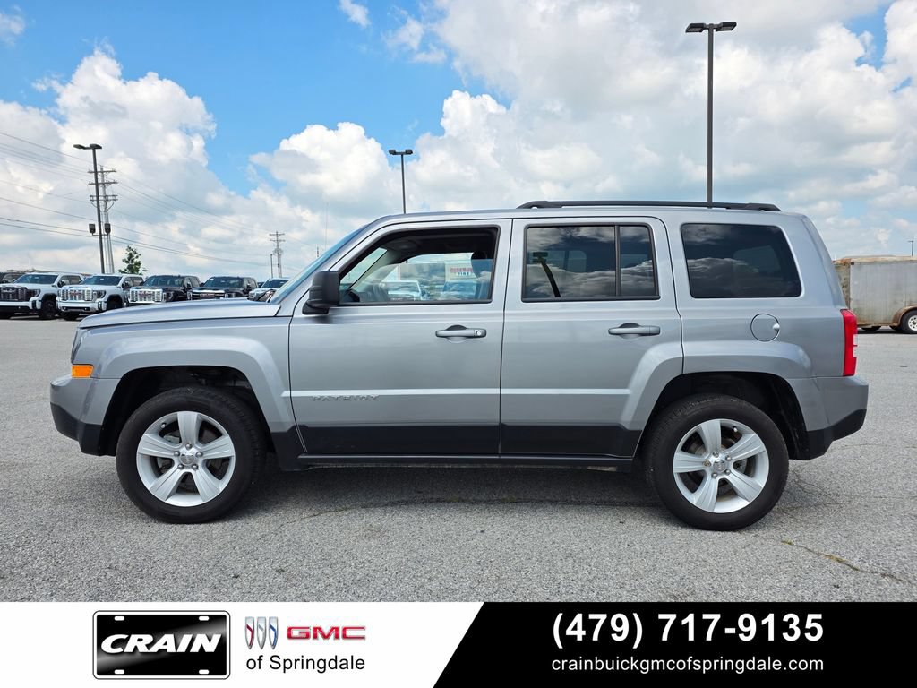 Used 2017 Jeep Patriot Sport w/ Power Value Group AWD/4WD image 4