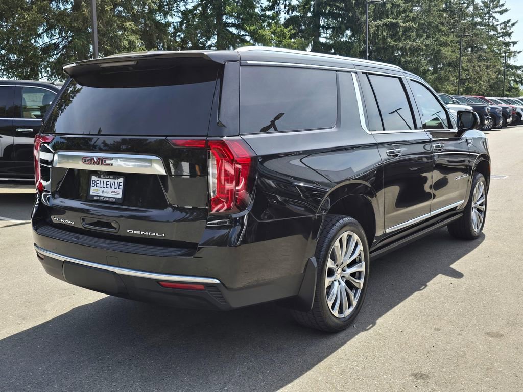 Used 2023 GMC Yukon XL Denali w/ Denali Reserve Package AWD/4WD image 5