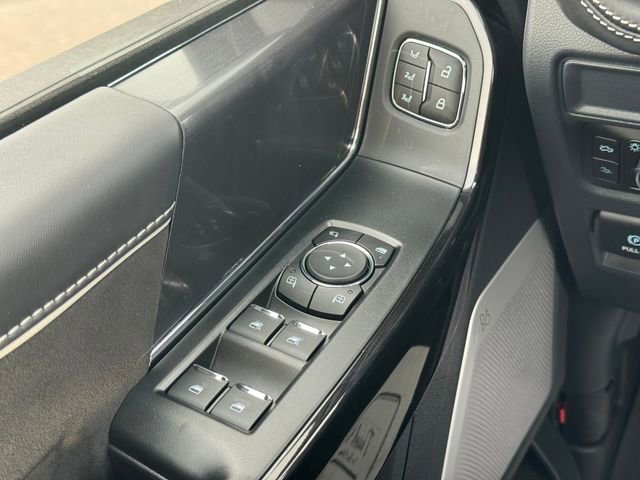 New 2025 Ford F150 Lightning Platinum AWD/4WD image 29