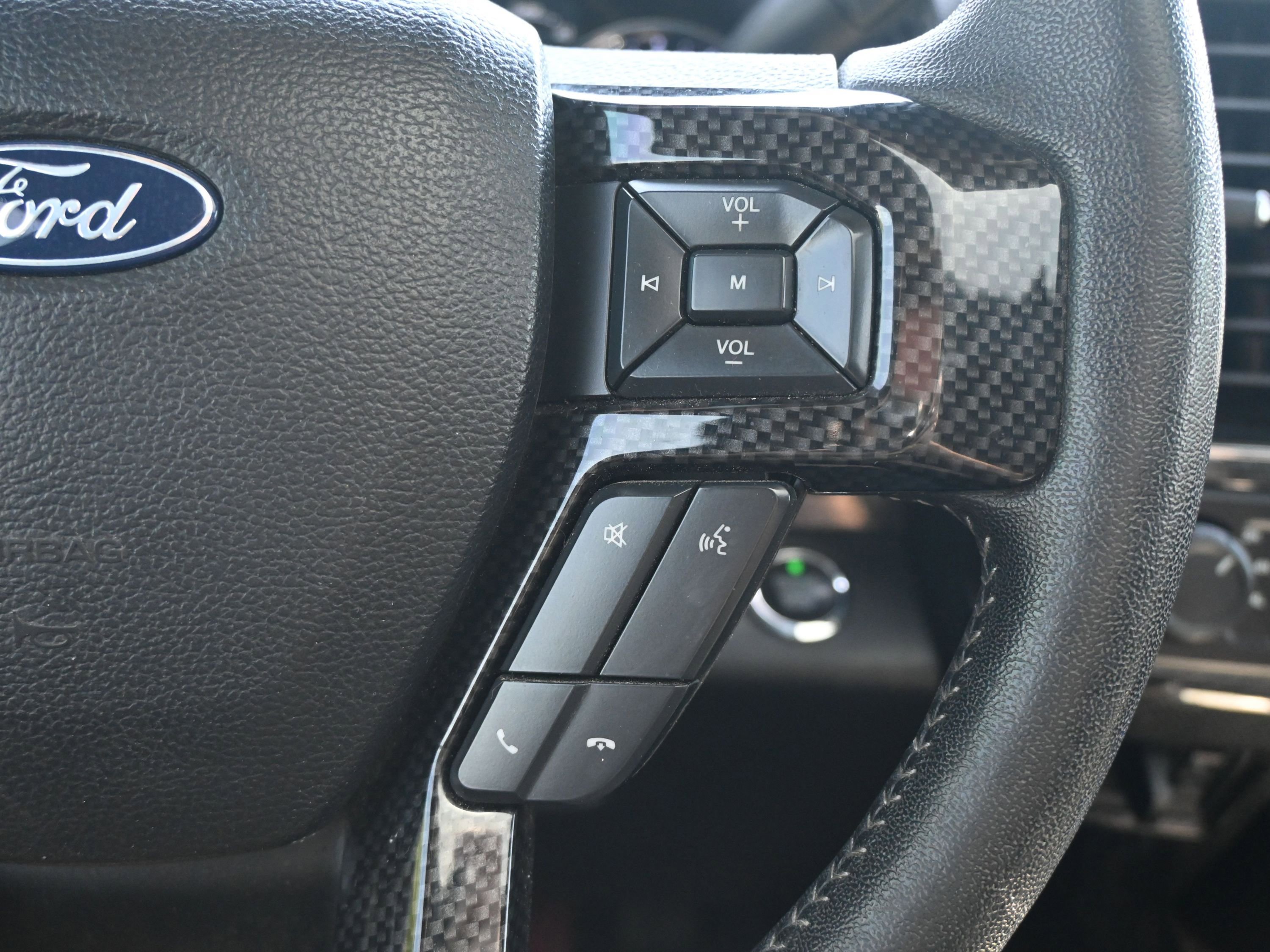 Used 2018 Ford F250 Lariat w/ Lariat Ultimate Package AWD/4WD image 12