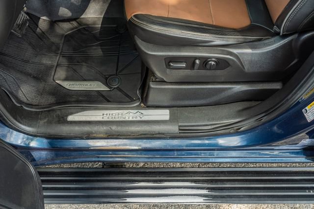 Used 2022 Chevrolet Silverado 3500 High Country image 18