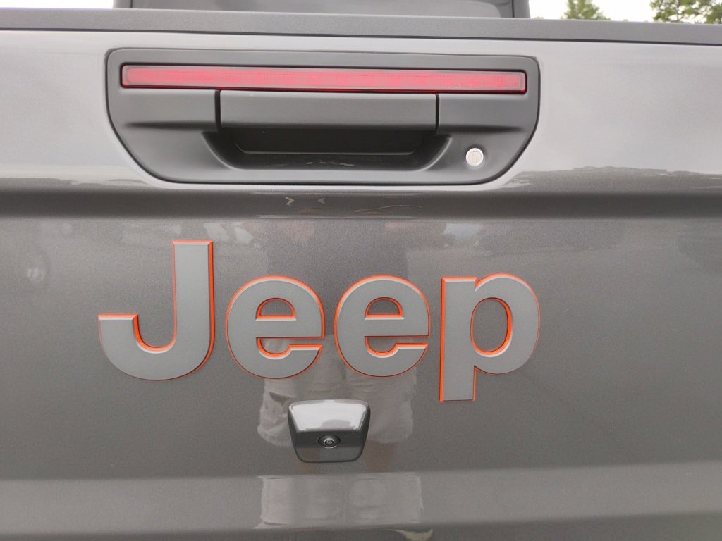 New 2025 Jeep Gladiator Mojave image 13