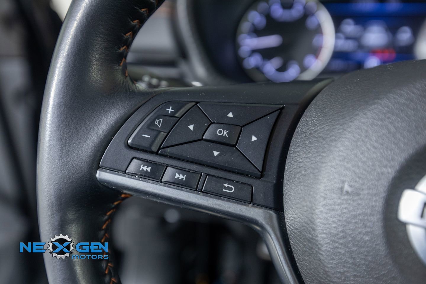 Used 2022 Nissan Sentra SR w/ SR Premium Package FWD image 14