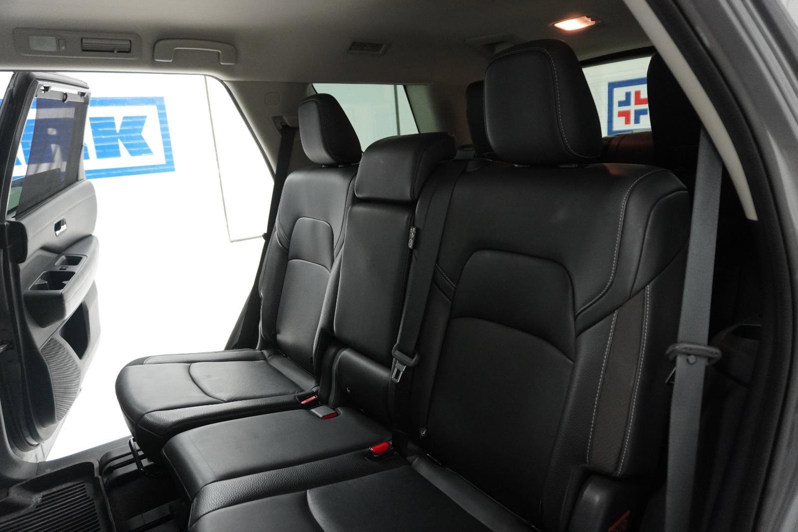 Used 2022 Nissan Pathfinder SL image 30