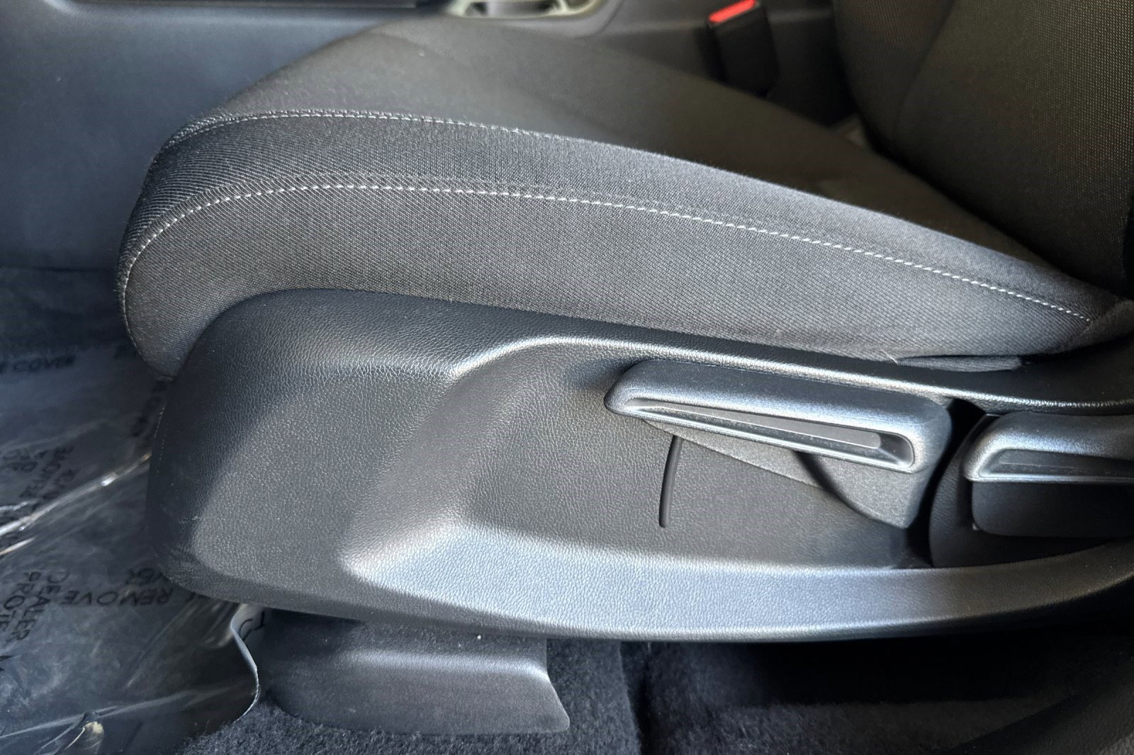 Used 2025 Honda CR-V LX image 13