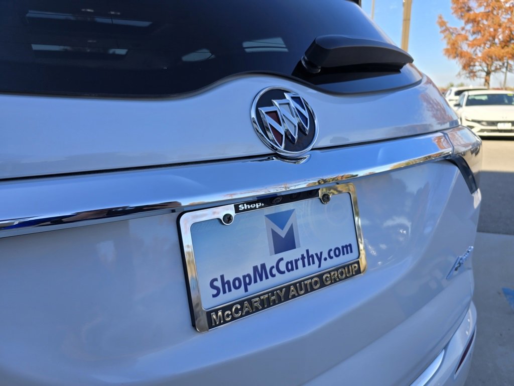 Used 2022 Buick Enclave Avenir w/ Avenir Technology Package image 34