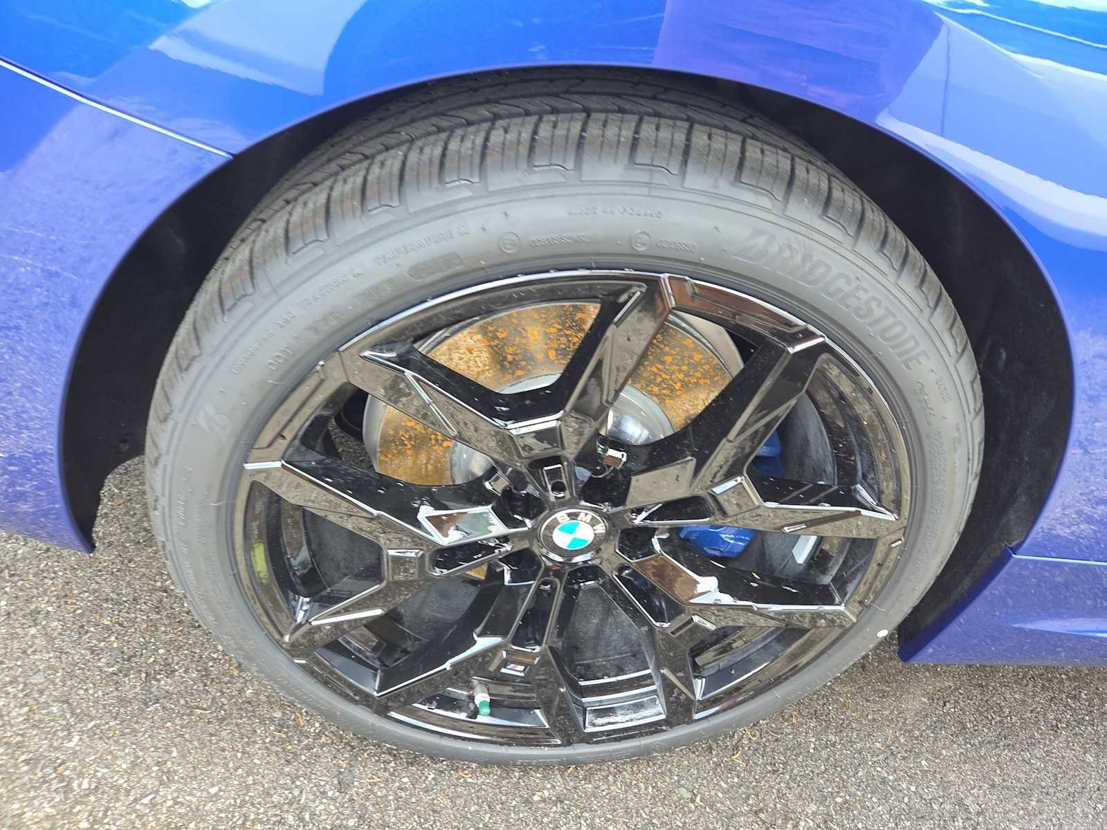 New 2026 BMW 330i Sedan w/ M Sport Package RWD image 4