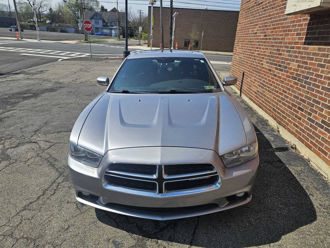 Used 2013 Dodge Charger SXT image 5