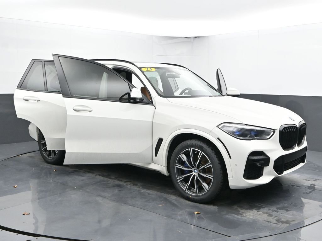 Used 2023 BMW X5 xDrive40i w/ Executive Package image 55