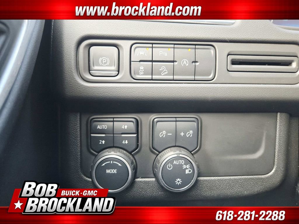 Used 2023 Chevrolet Suburban Premier image 38