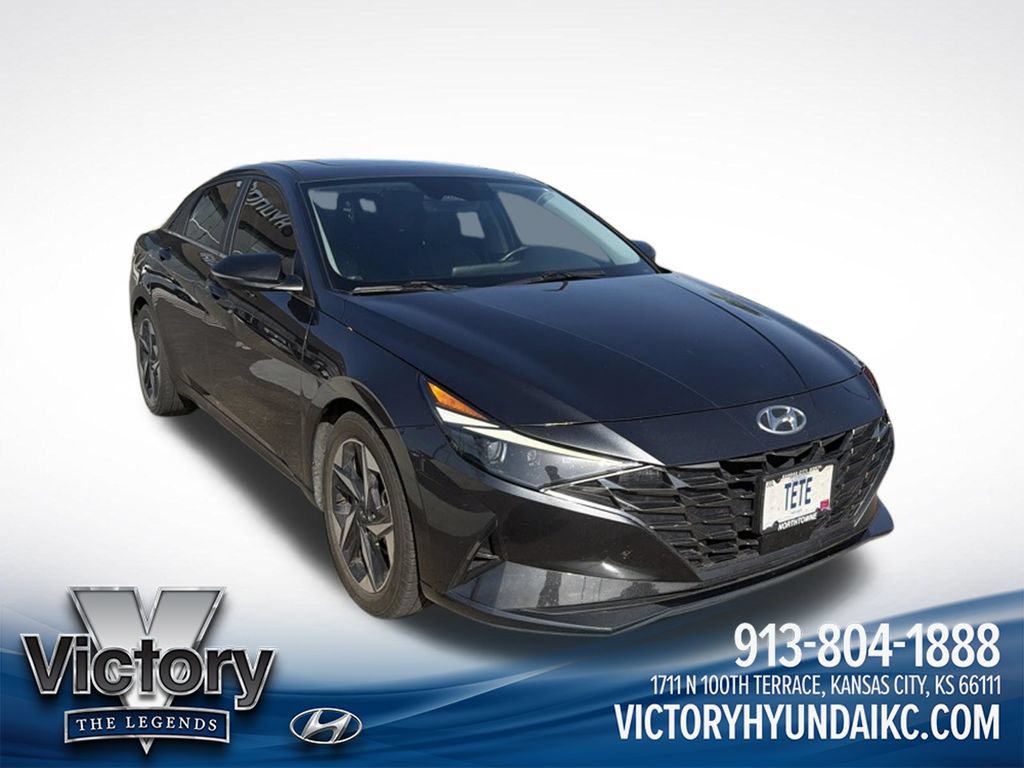 Used 2021 Hyundai Elantra Limited FWD image 3