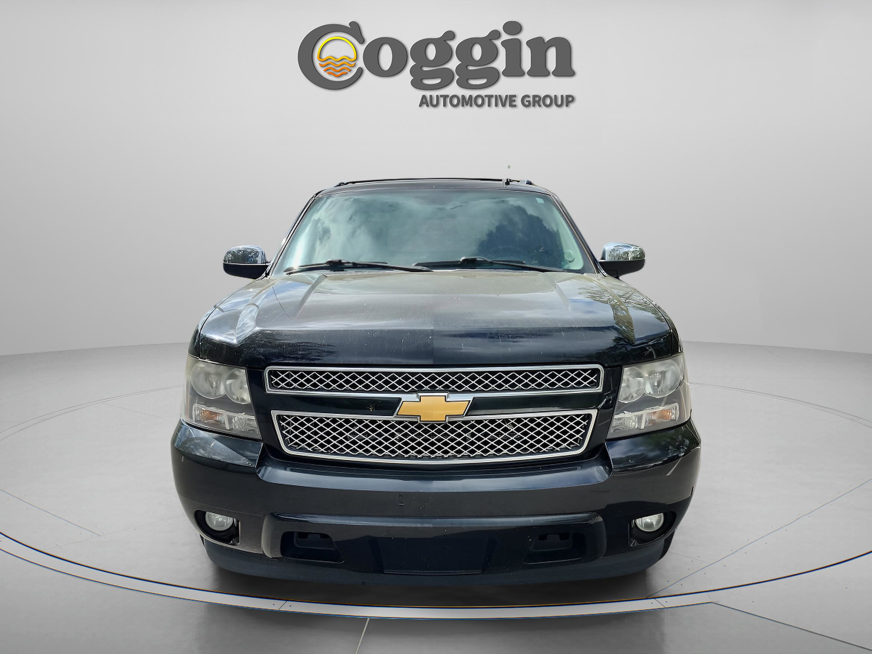 Used 2013 Chevrolet Avalanche LTZ image 8