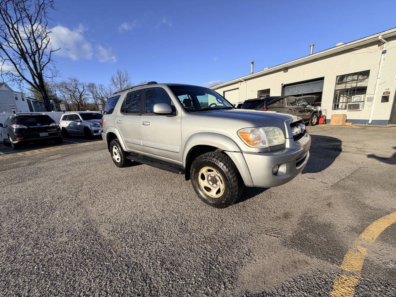 Used 2005 Toyota Sequoia SR5 image 6