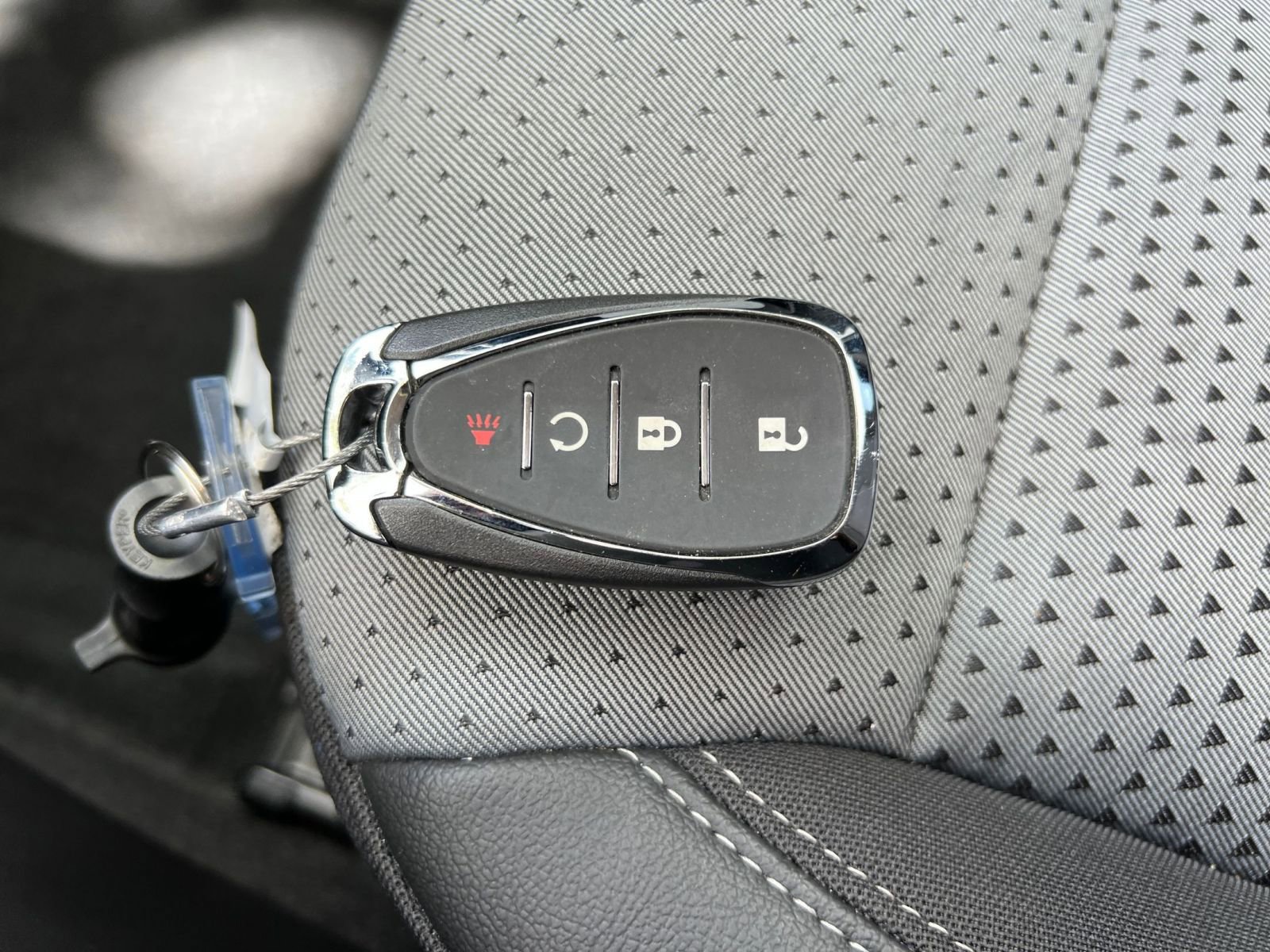 Used 2025 Chevrolet Trax LT image 18