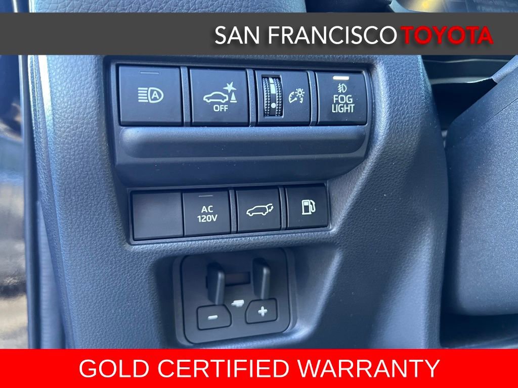 Certified 2024 Toyota Land Cruiser image 40