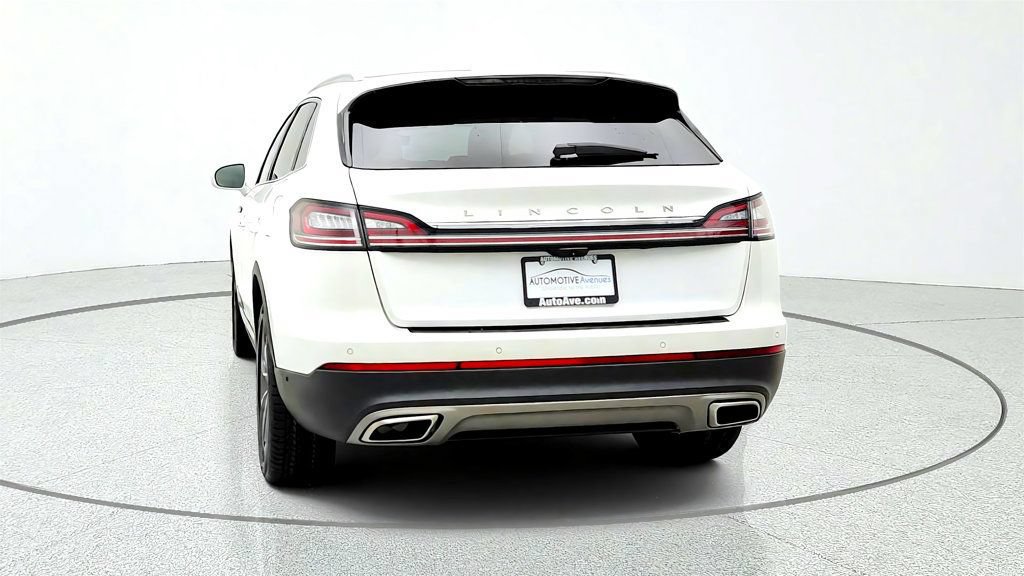 Used 2023 Lincoln Nautilus Reserve w/ Equipment Group 201A AWD/4WD image 6