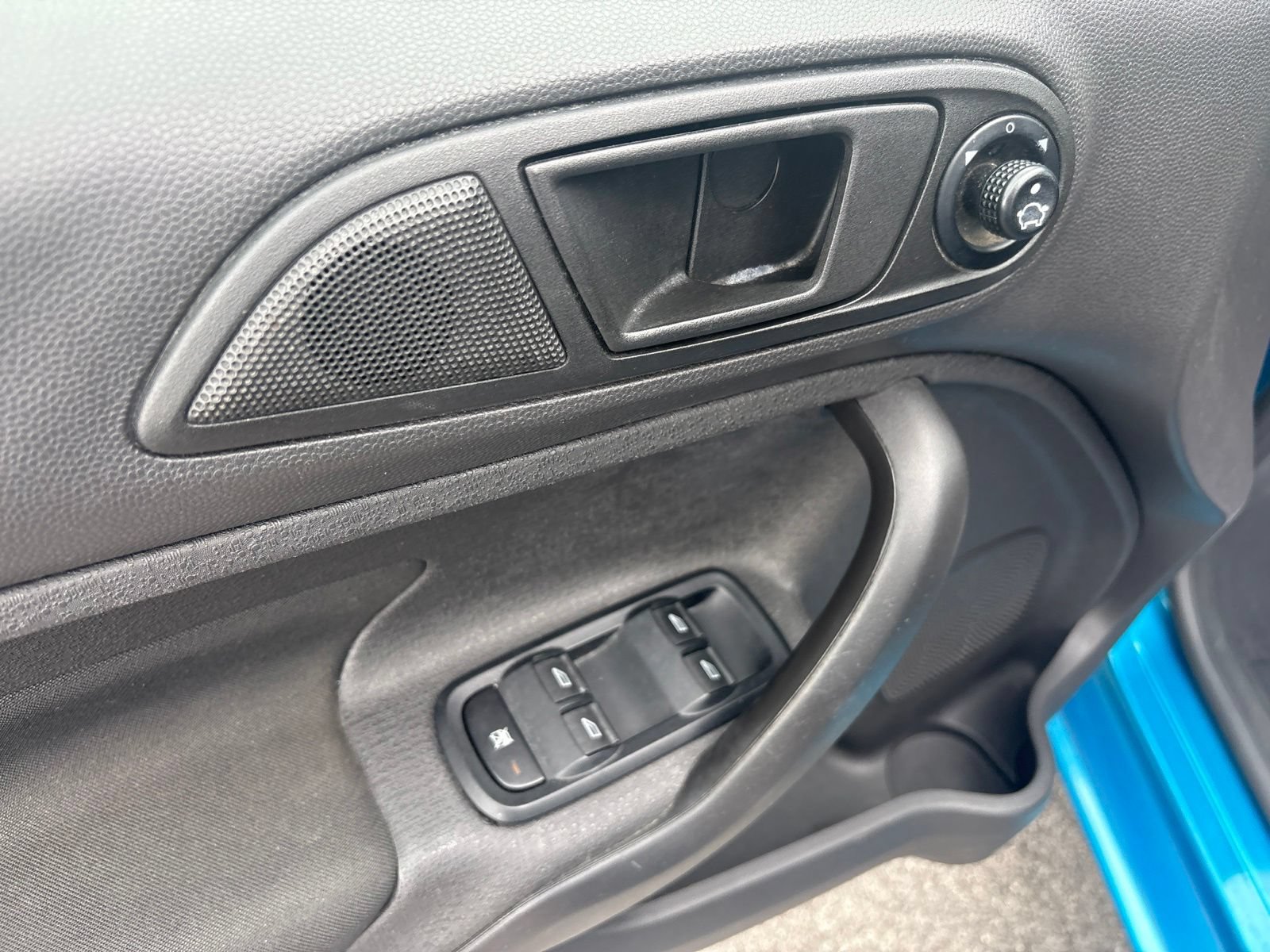 Used 2017 Ford Fiesta SE FWD image 18
