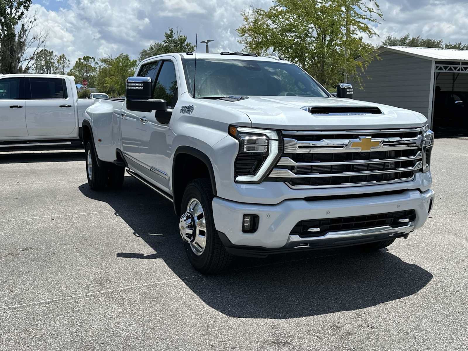 New 2026 Chevrolet Silverado 3500 High Country w/ High Country Premium Package AWD/4WD image 8