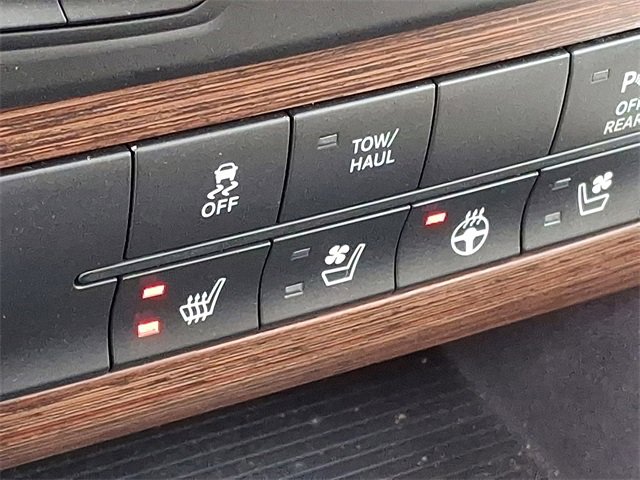 Used 2016 RAM 1500 Laramie w/ Convenience Group image 21