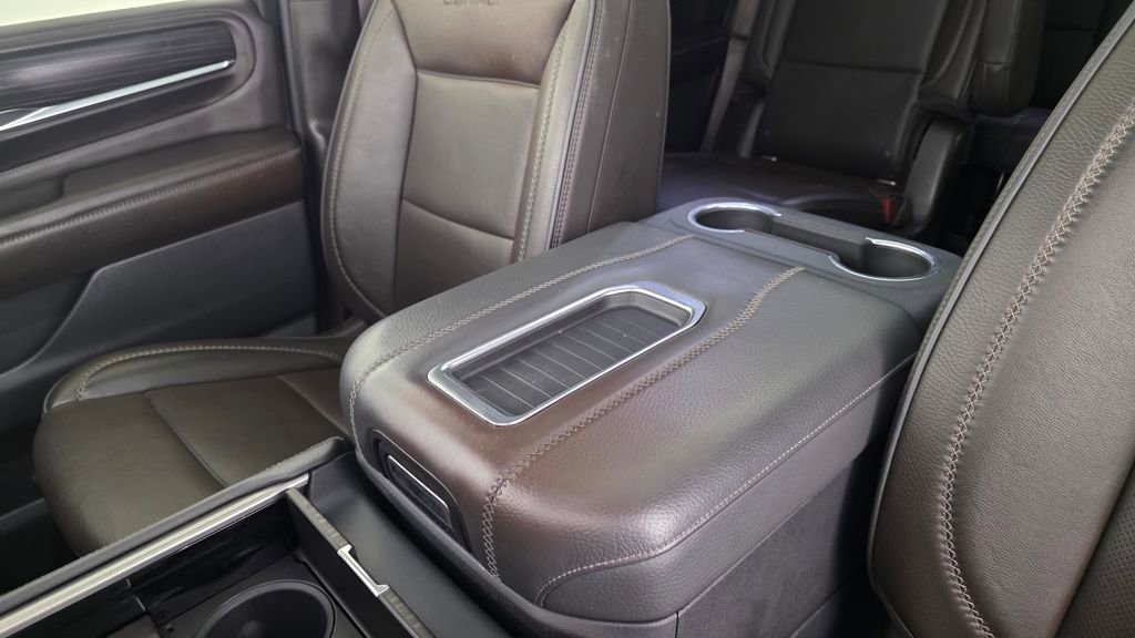 Used 2021 GMC Yukon Denali w/ Denali Ultimate Package image 33