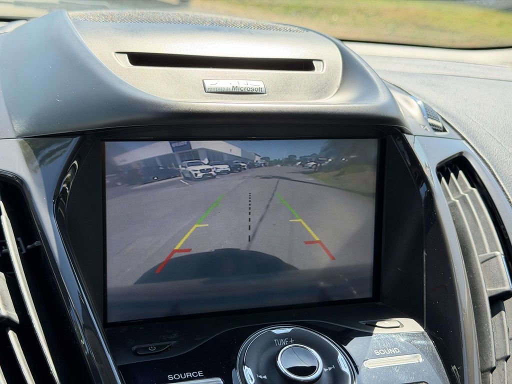 Used 2014 Ford Escape Titanium FWD image 4