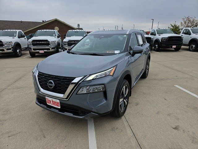 Used 2023 Nissan Rogue SL w/ SL Premium Package
