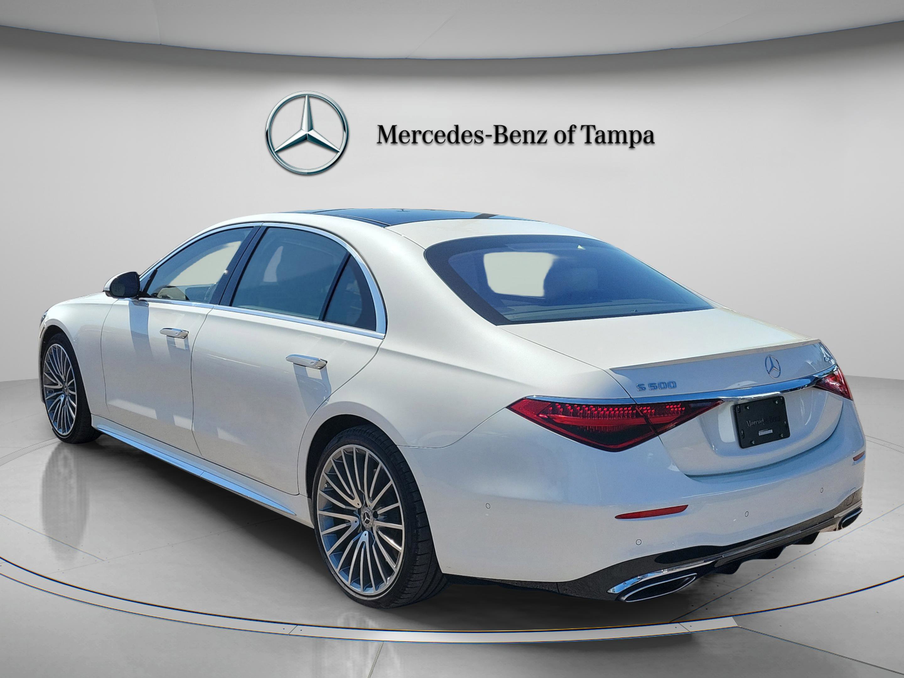 Used 2022 Mercedes-Benz S 500 4MATIC image 2