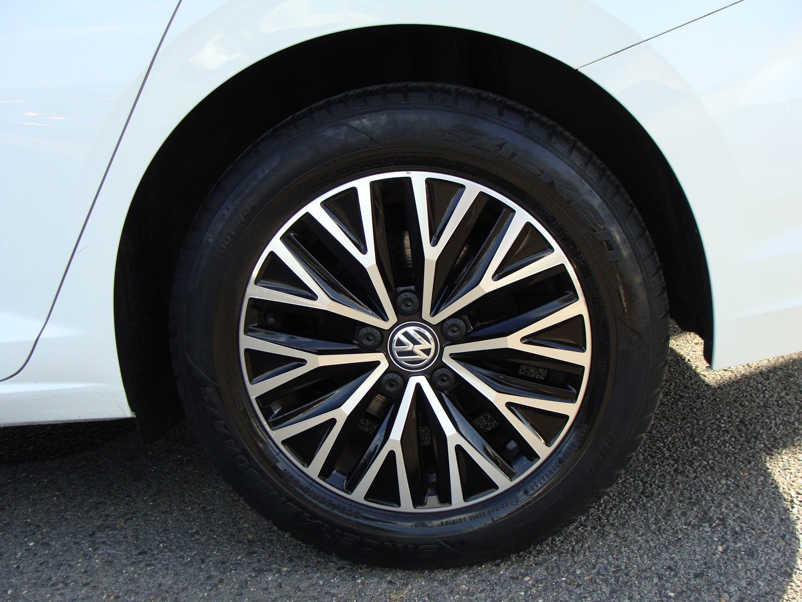 Used 2021 Volkswagen Jetta SE w/ SE Cold Weather Package image 35