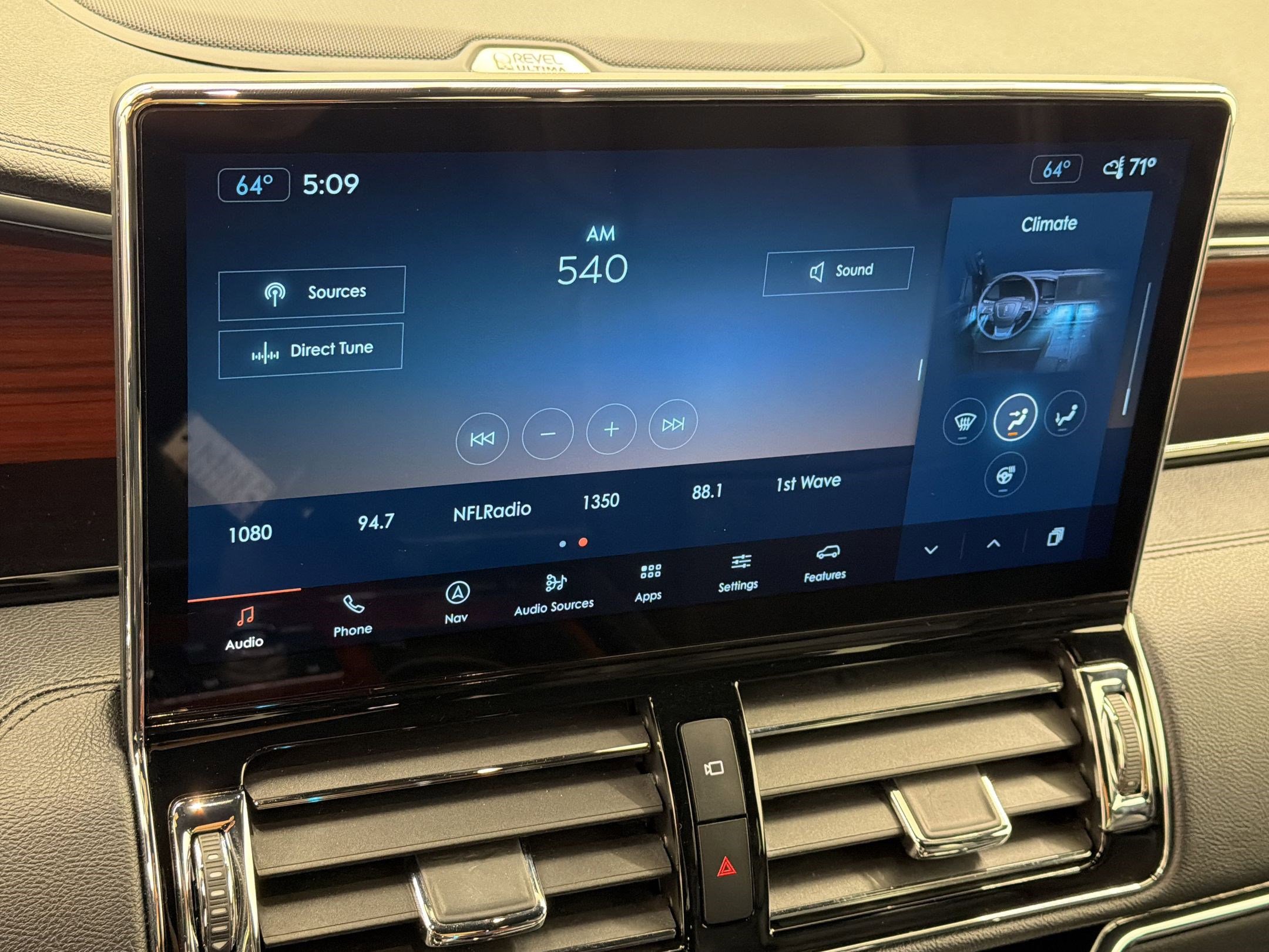 Used 2023 Lincoln Navigator Reserve AWD/4WD image 22