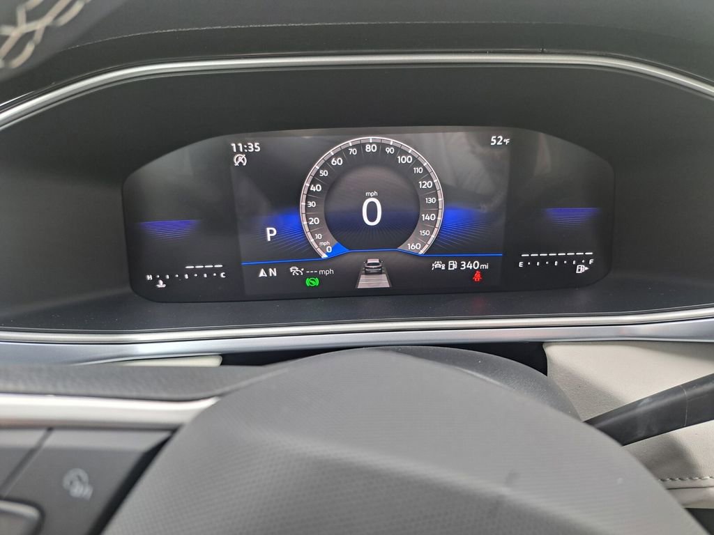 New 2026 Volkswagen Taos SE image 11