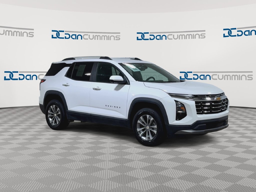 Used 2025 Chevrolet Equinox LT w/ Convenience Package II AWD/4WD image 3