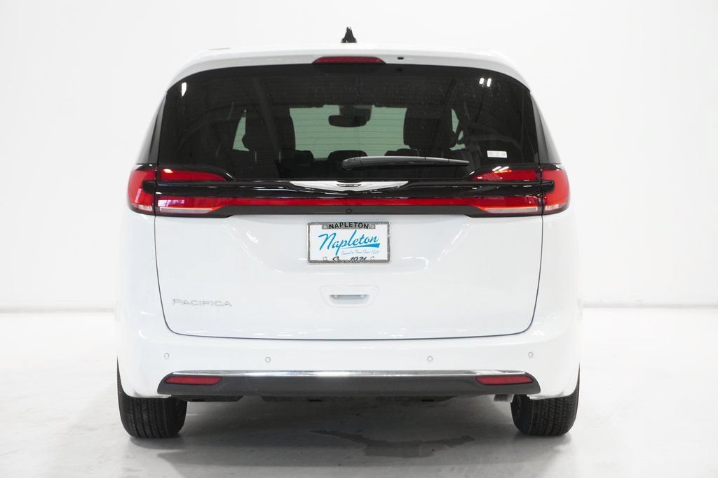 New 2026 Chrysler Pacifica Select FWD image 6