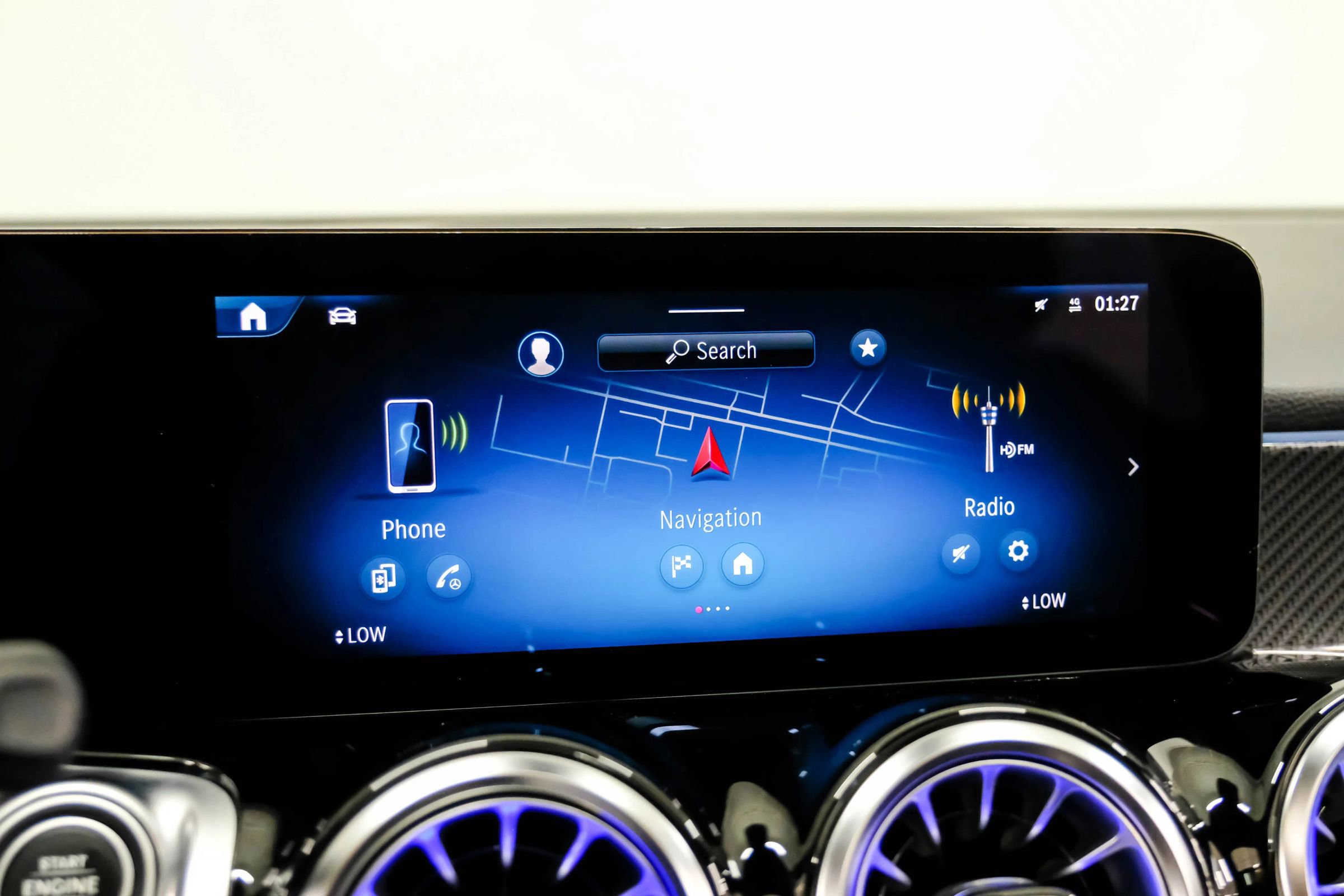 Used 2024 Mercedes-Benz GLB 35 AMG 4MATIC image 22