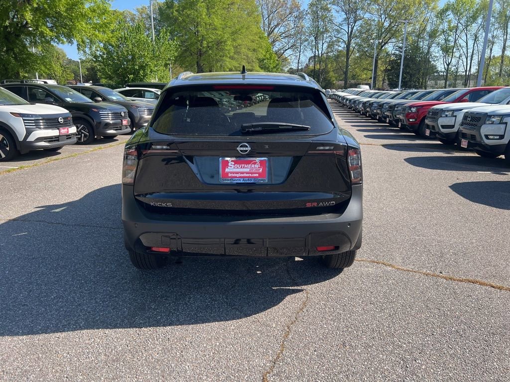 New 2025 Nissan Kicks SR AWD/4WD image 4