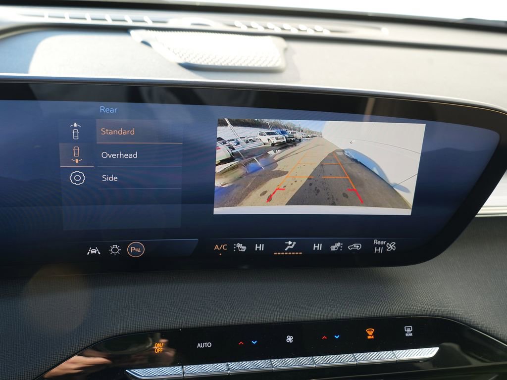 Used 2025 Buick Enclave Preferred image 36