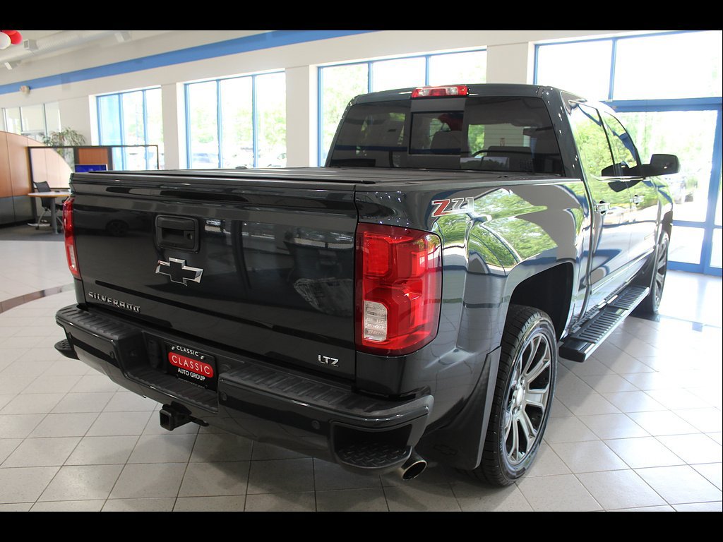 Used 2017 Chevrolet Silverado 1500 LTZ Z71 w/ LTZ Plus Package AWD/4WD image 5