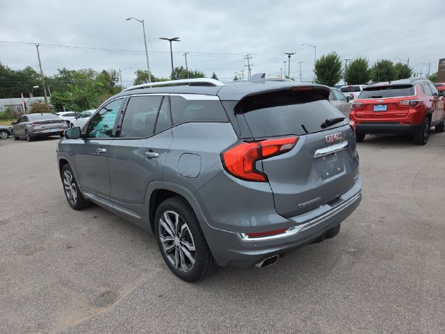 Used 2019 GMC Terrain Denali w/ Advanced Safety Package AWD/4WD image 8