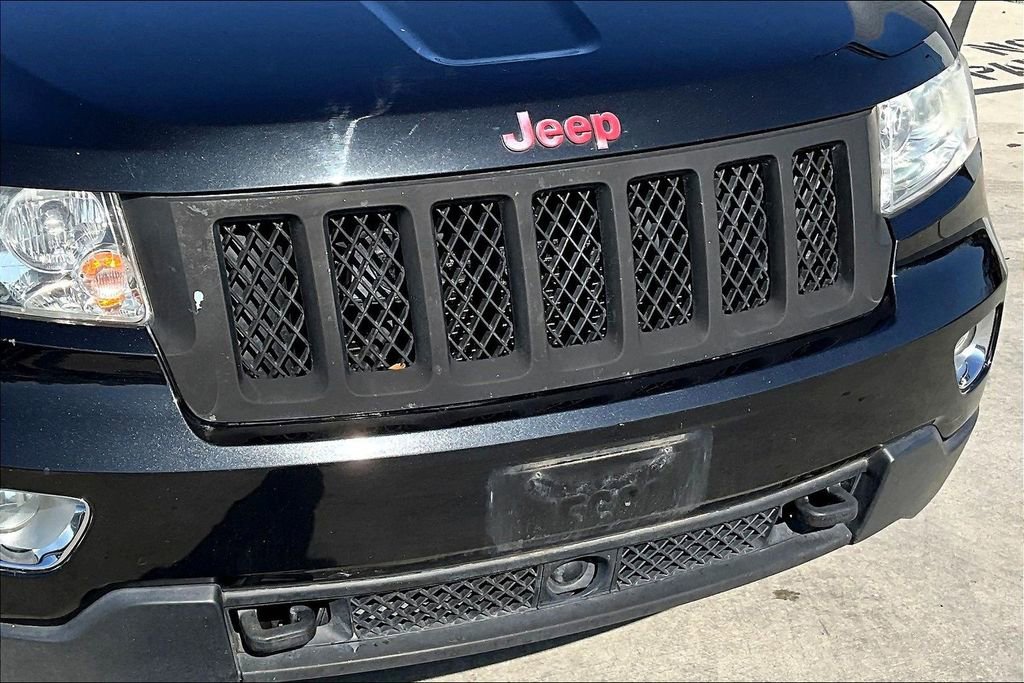 Used 2012 Jeep Grand Cherokee Overland Summit AWD/4WD image 28