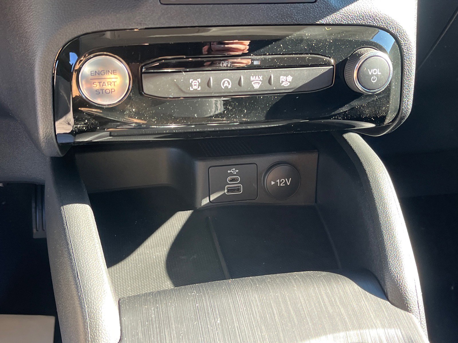 New 2026 Ford Escape Active w/ Tech Pack #1 AWD/4WD image 12