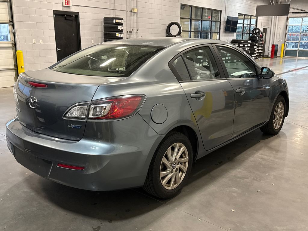 Used 2013 MAZDA MAZDA3 i Touring image 4