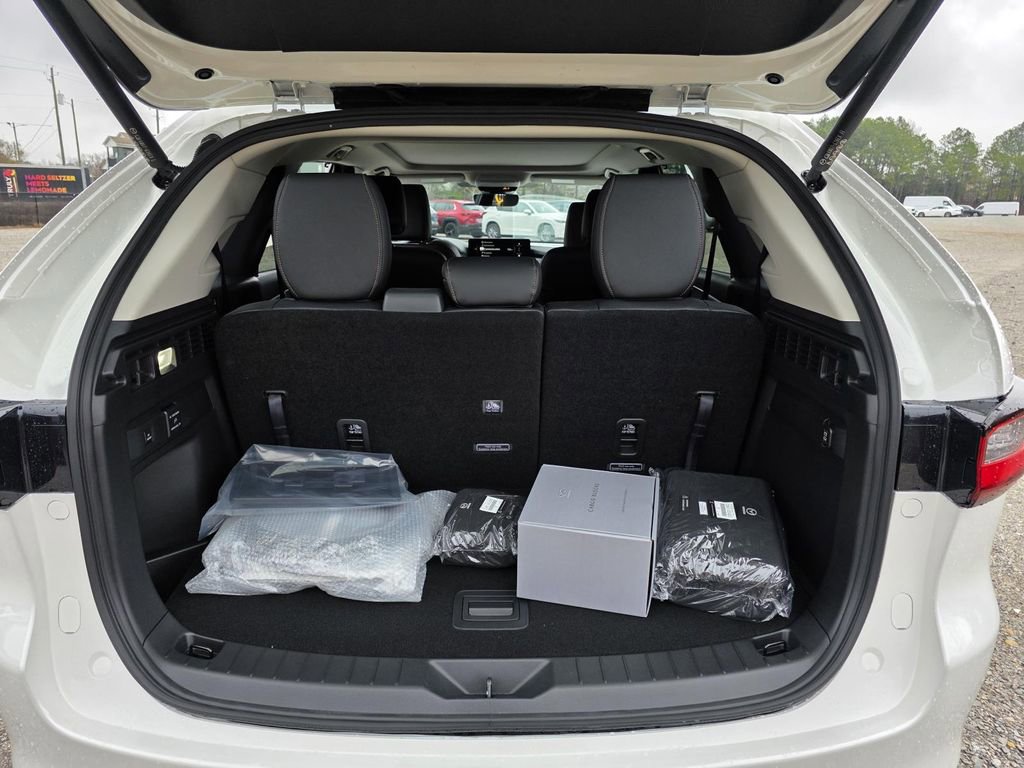 New 2026 MAZDA CX-90 Plug-In Hybrid w/Premium Sport image 9