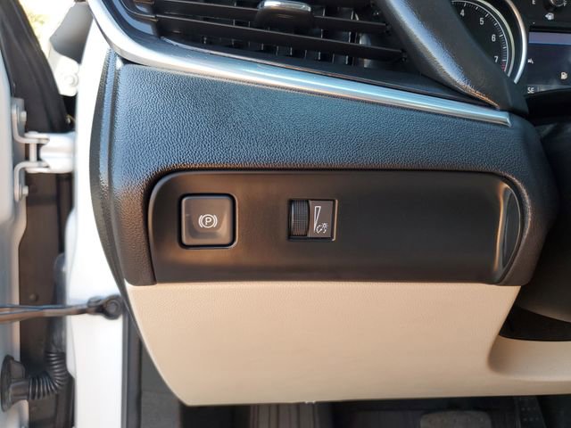 Used 2022 Buick Enclave Essence image 28