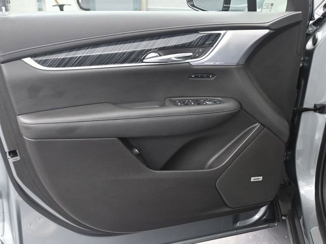 Used 2023 Cadillac XT6 Premium Luxury image 9
